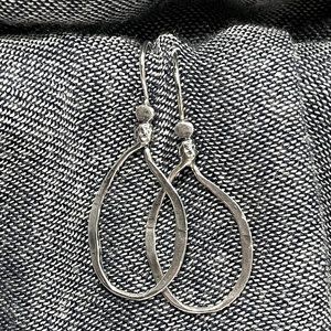 Silpada Sterling Silver Lasso Oxidized Hammered Oval Earrings W1551